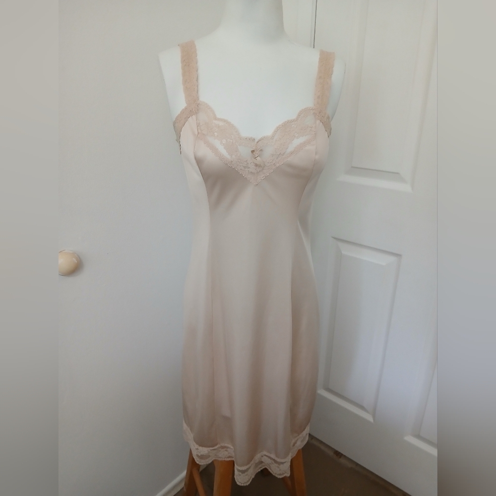 Olga Vintage  Nude Full Length Slip